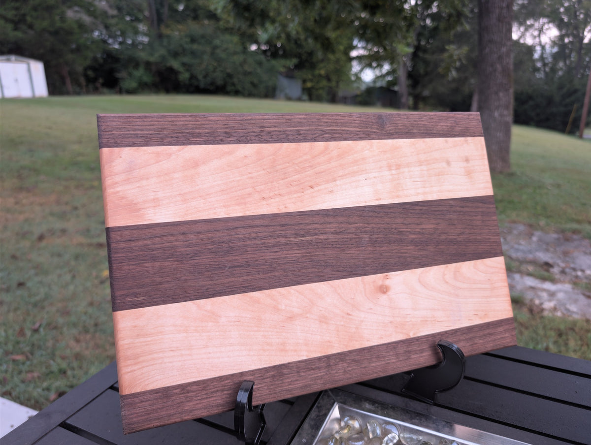 No. 340 "Norma" | Maple & Walnut Cutting Board, 15x12